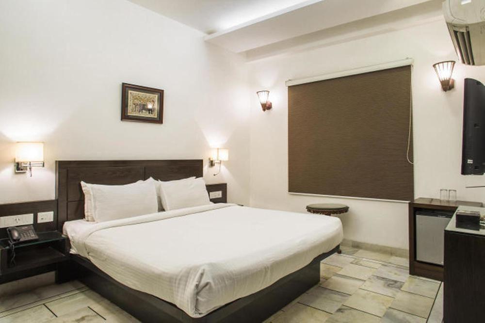 Oyo Flagship Hotel Rudra Palace Agra  Exterior foto