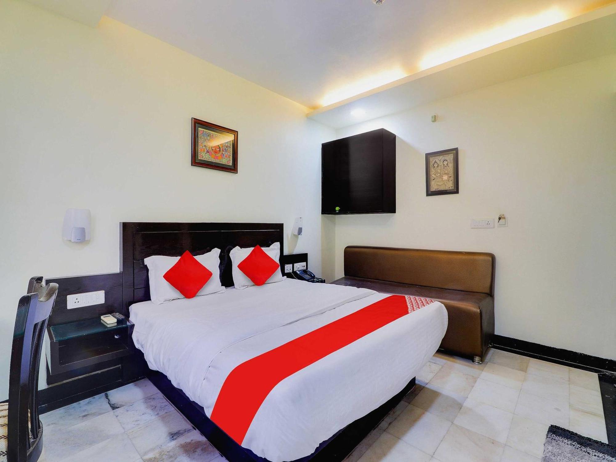 Oyo Flagship Hotel Rudra Palace Agra  Exterior foto