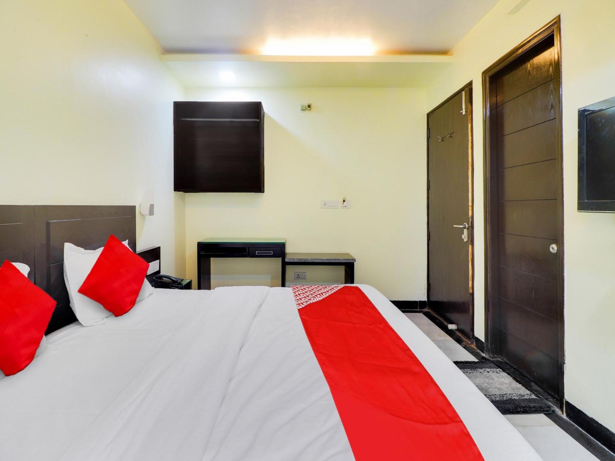 Oyo Flagship Hotel Rudra Palace Agra  Exterior foto